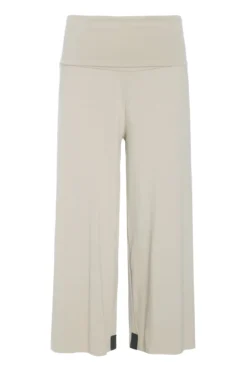 HOSE MIT FALTEN AN DER TAILLE