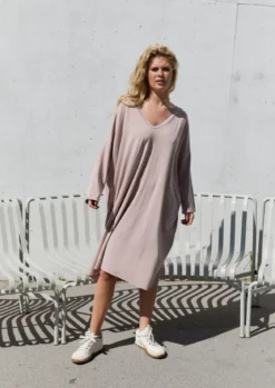 KLEID OVERSIZE