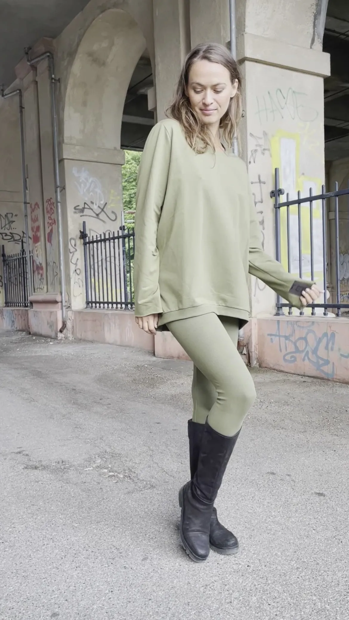 LEGGINGS