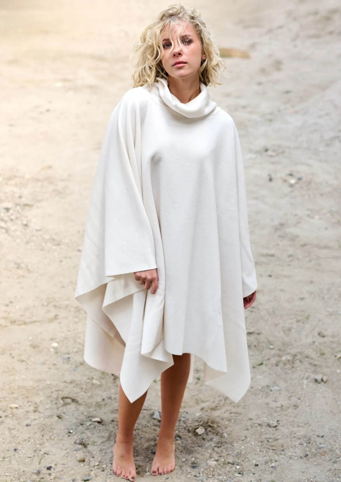 LOUNGE PONCHO DAMEN