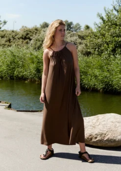 TRÄGERKLEID