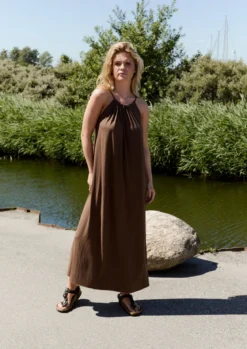 TRÄGERKLEID