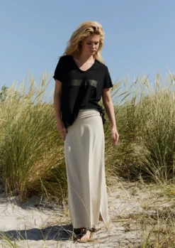 V-NECK TEE ERASE