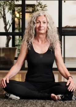 YOGA TOP